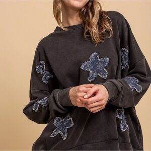 Blue Velvet Washed Black Floral Patch Oversized Pullover Sweatshirt